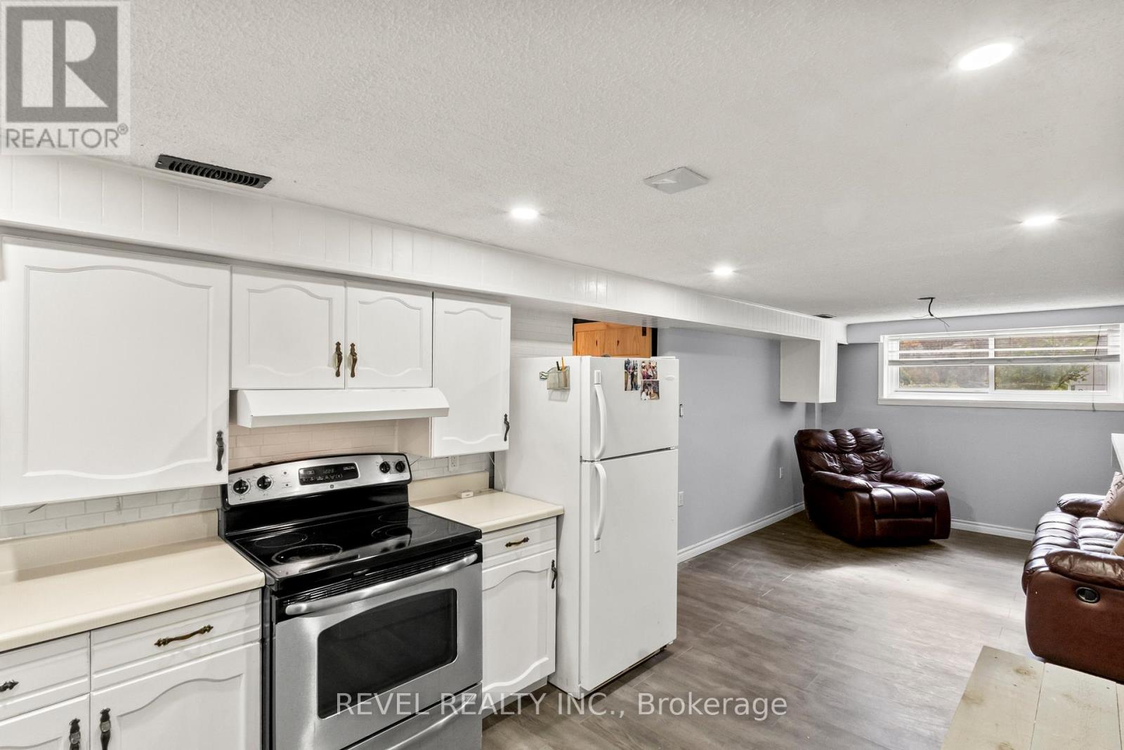441 Crestwood Dr Drive N, Oshawa, Ontario  L1G 2R4 - Photo 20 - E12467358