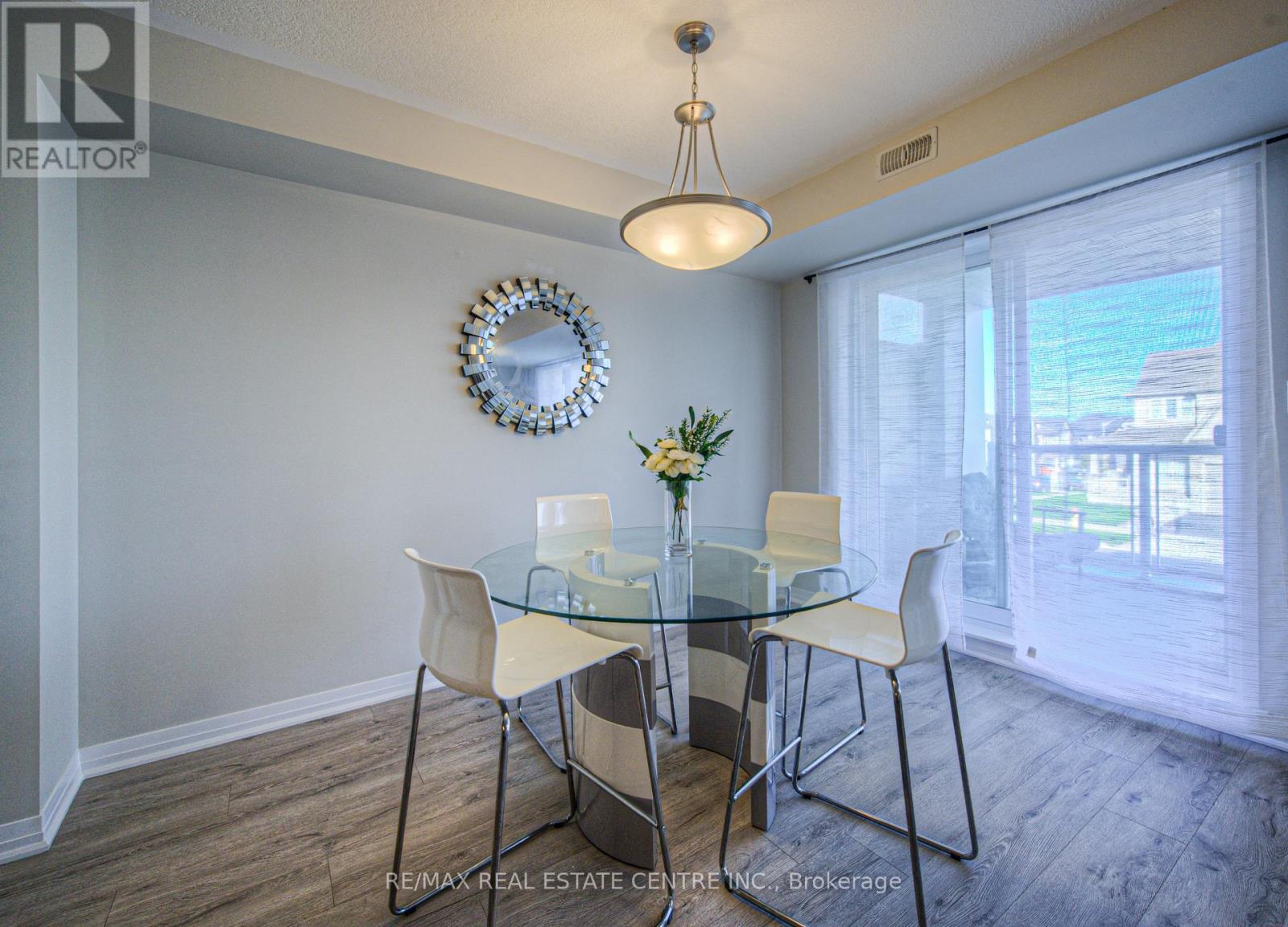119 - 23 Valencia Avenue E, Kitchener, Ontario  N2R 0R7 - Photo 19 - X12467330