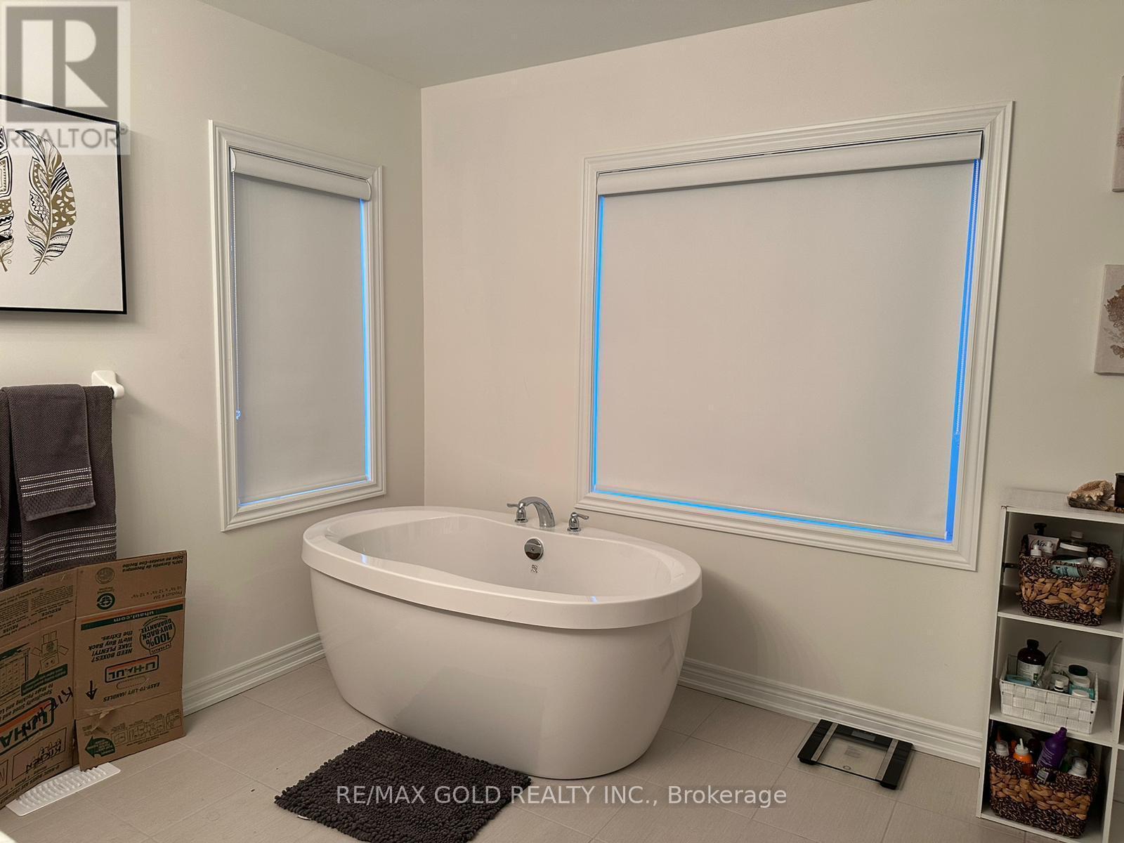687 Anishinaabe Drive, Shelburne, Ontario  L6V 3Y5 - Photo 17 - X12467332