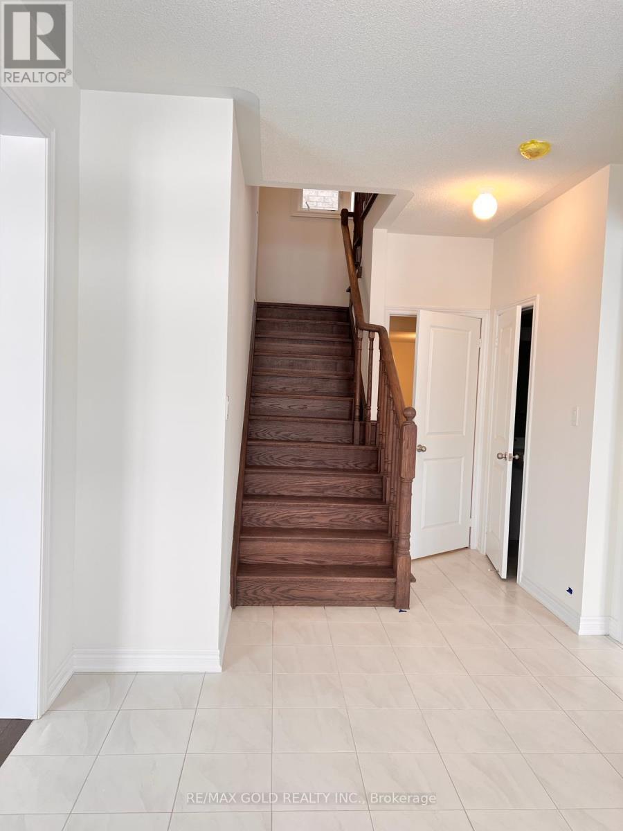 687 Anishinaabe Drive, Shelburne, Ontario  L6V 3Y5 - Photo 23 - X12467332