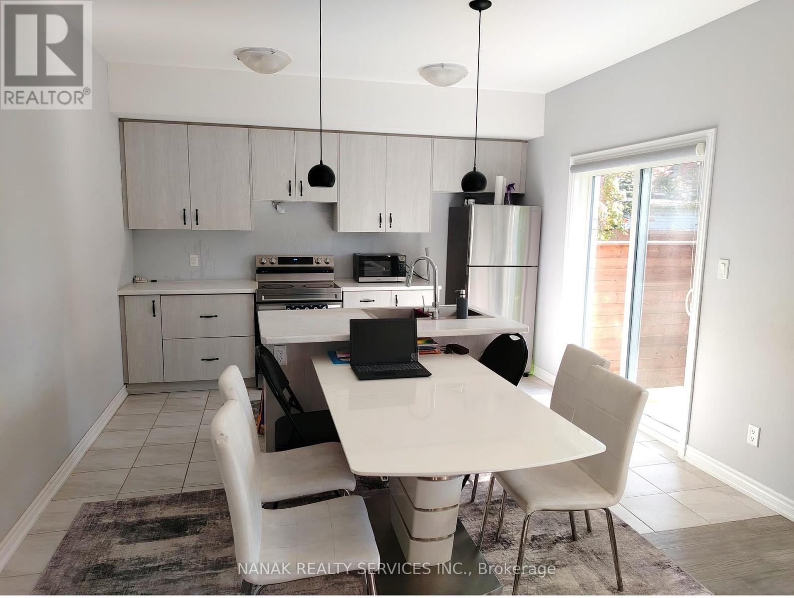 51 - 5672 Dorchester Road, Niagara Falls, Ontario  L2G 4Y8 - Photo 15 - X12467334