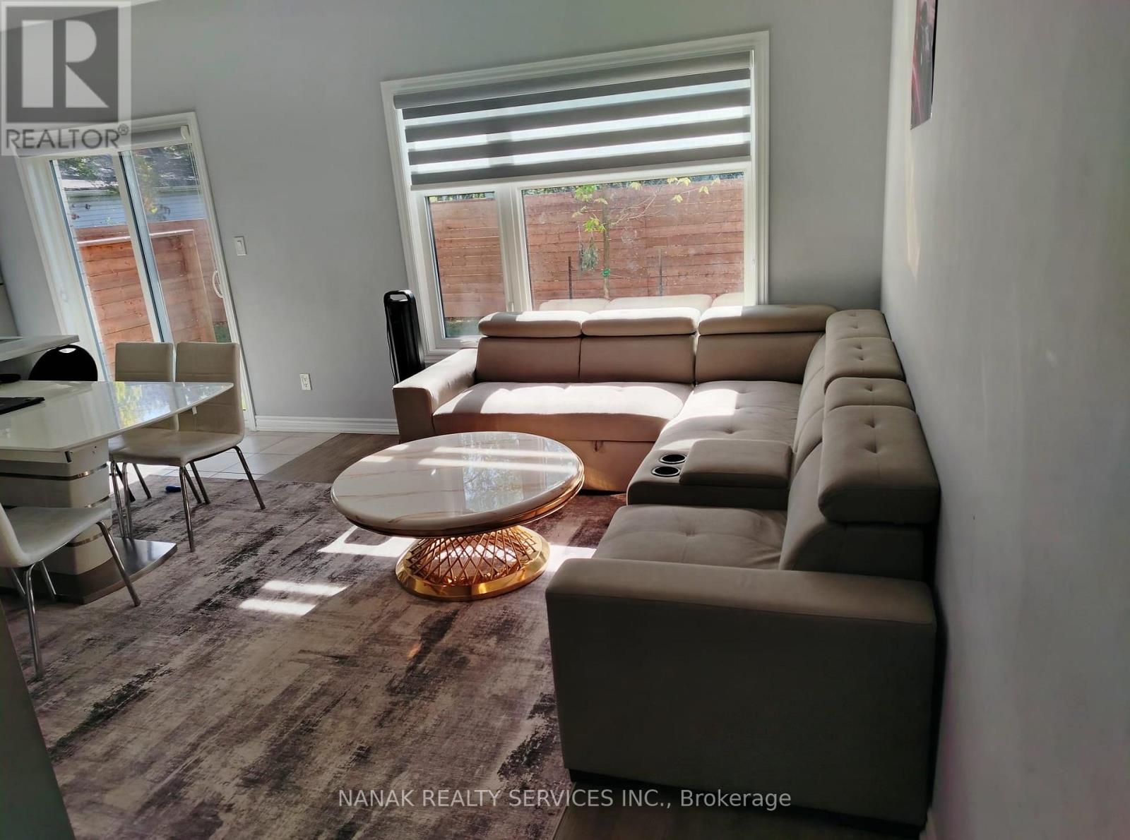 51 - 5672 Dorchester Road, Niagara Falls, Ontario  L2G 4Y8 - Photo 3 - X12467334