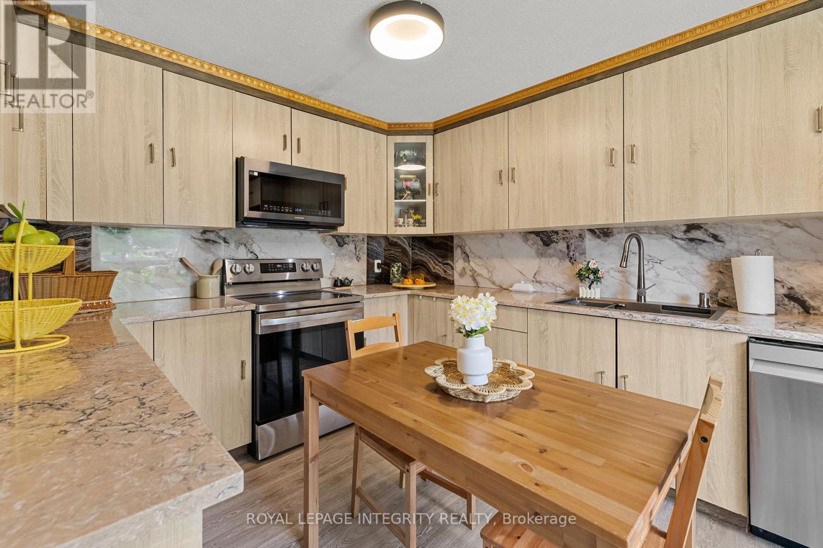 21 - 3485 Mccarthy Road, Ottawa, Ontario  K1V 8Z9 - Photo 12 - X12467342
