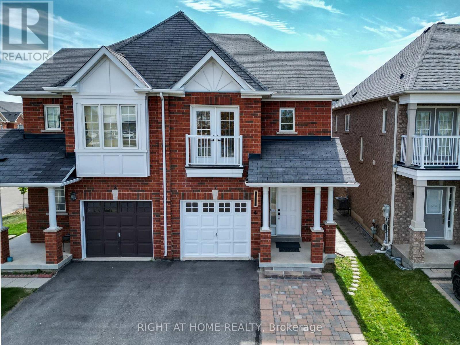 4 OLD ORCHARD CRESCENT, Richmond Hill, Ontario