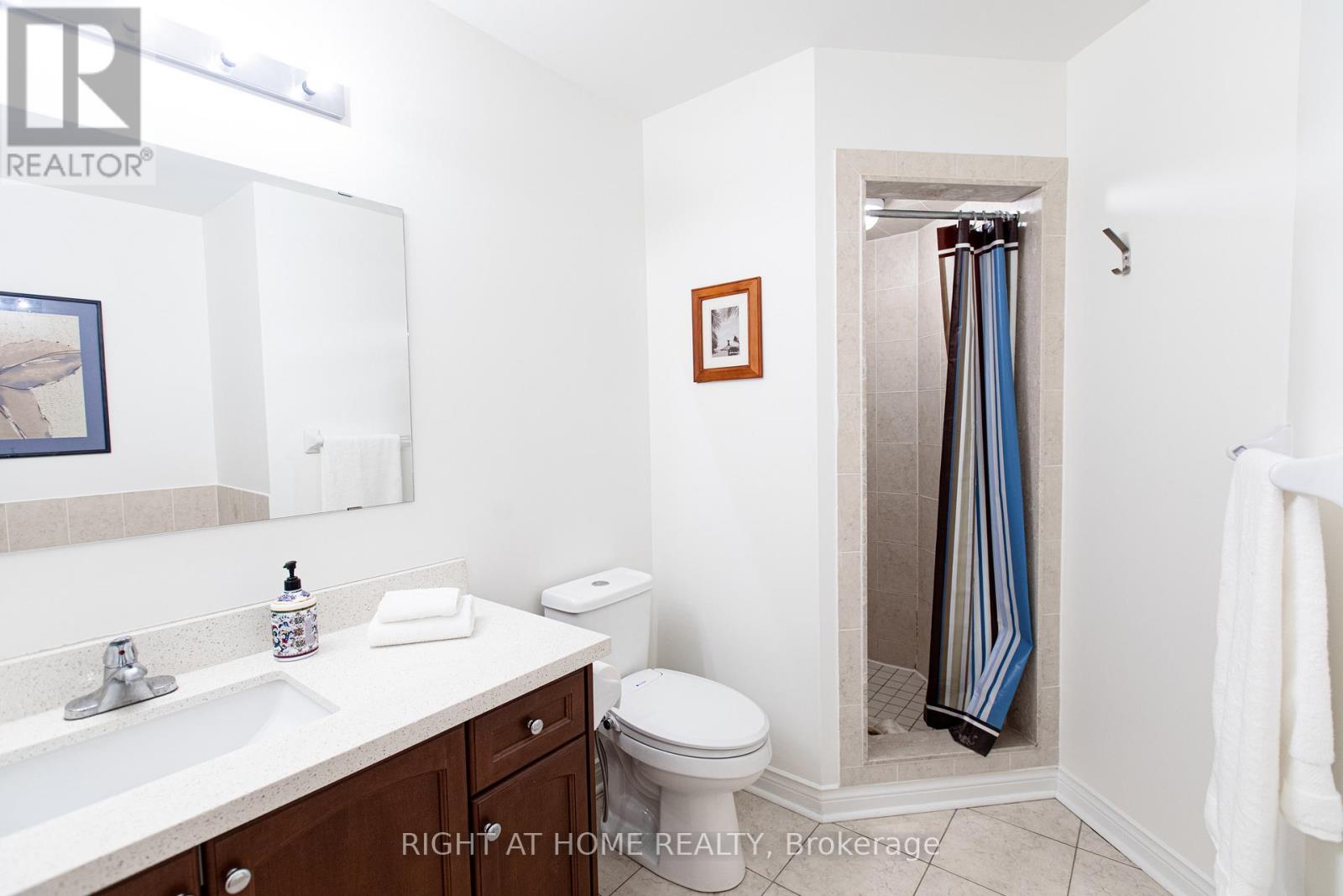 4 Old Orchard Crescent, Richmond Hill, Ontario  L4S 2X4 - Photo 11 - N12467341