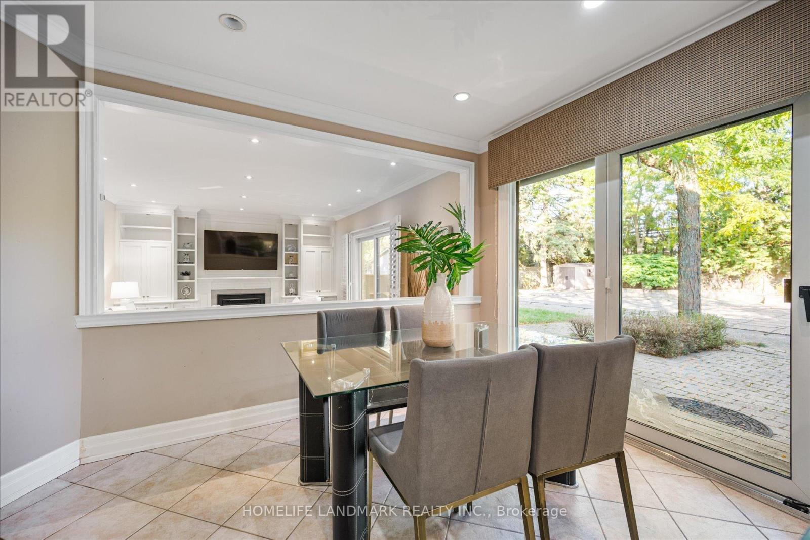 3 Old English Lane, Markham, Ontario  L3T 2T8 - Photo 15 - N12467360