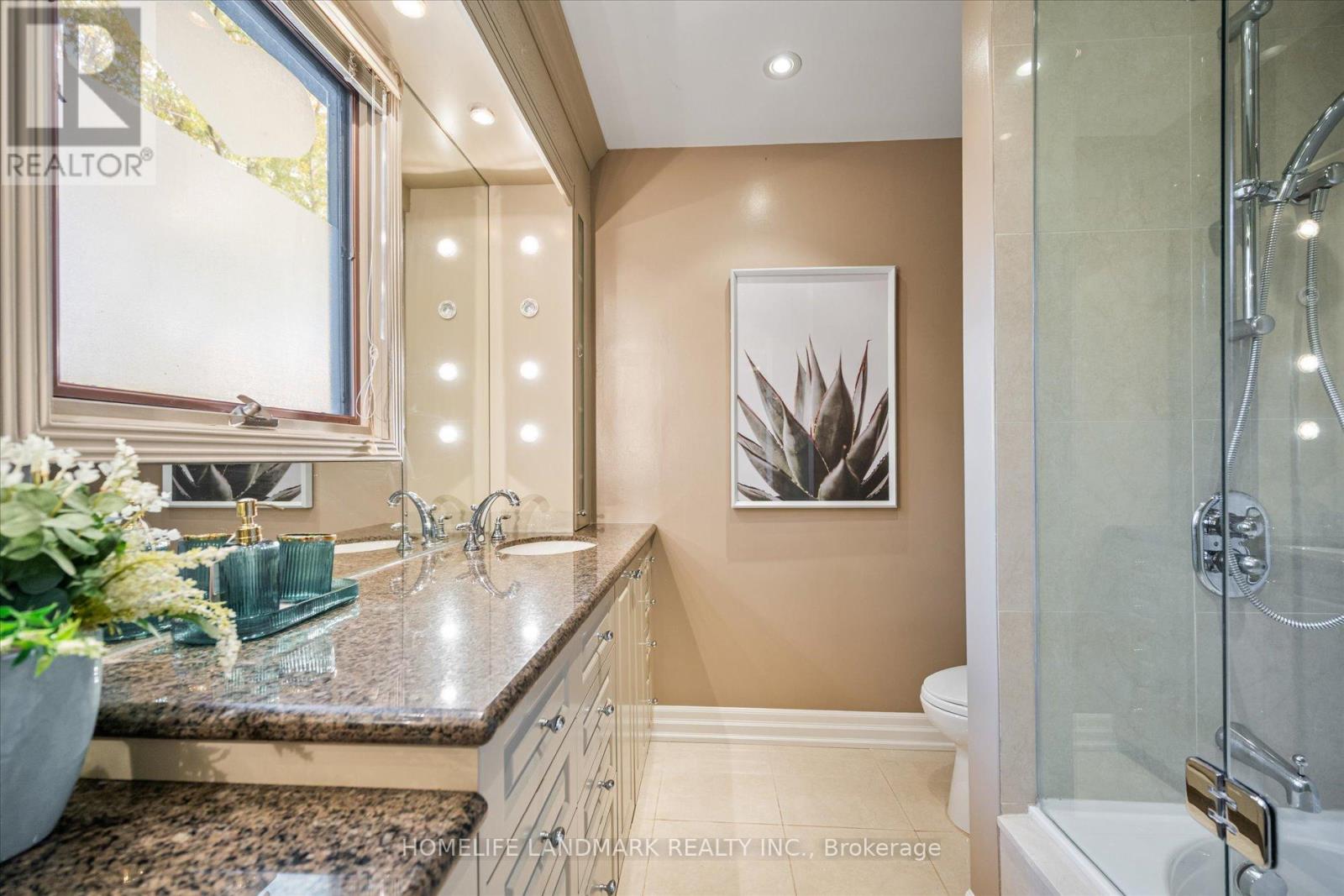 3 Old English Lane, Markham, Ontario  L3T 2T8 - Photo 28 - N12467360