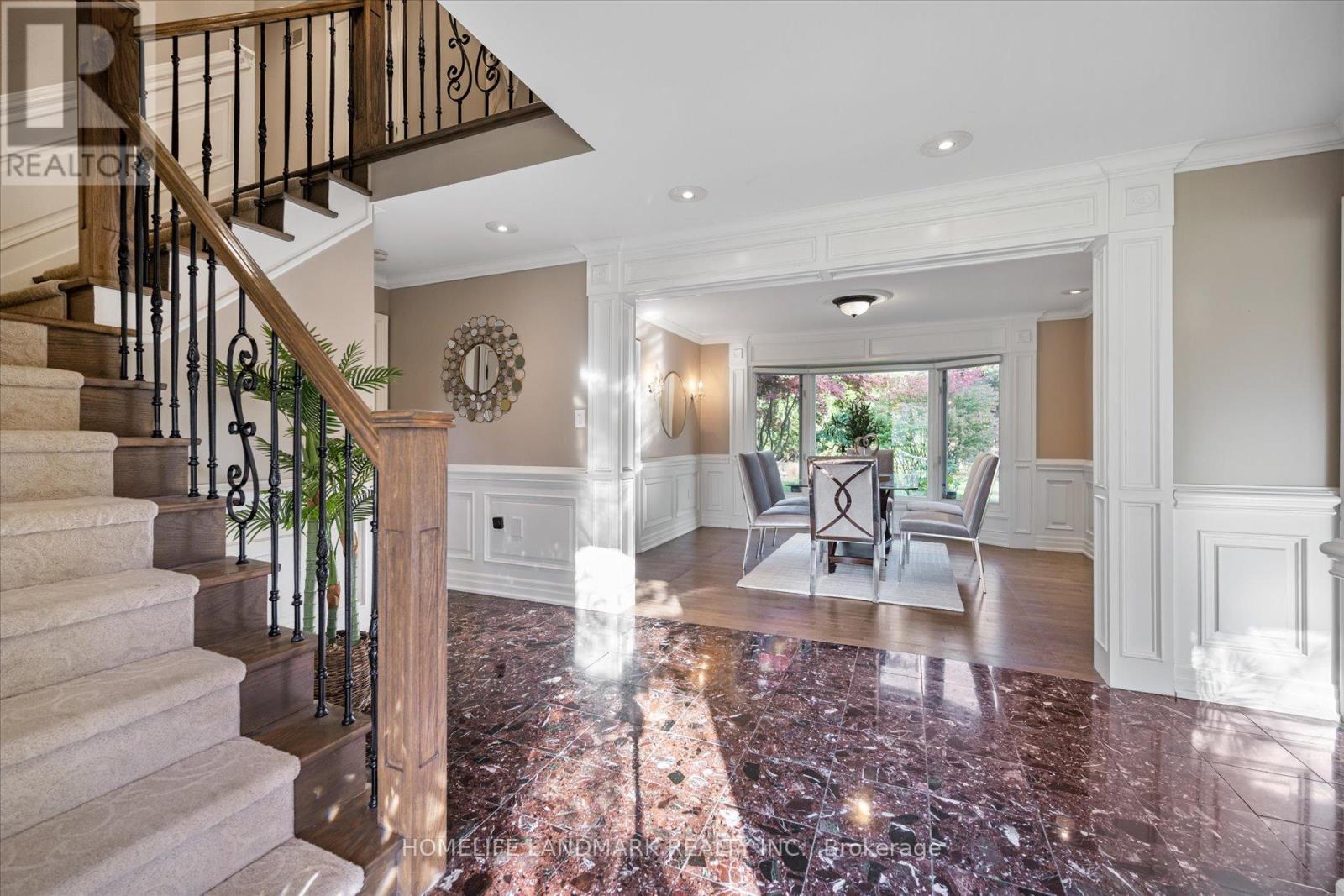 3 Old English Lane, Markham, Ontario  L3T 2T8 - Photo 4 - N12467360