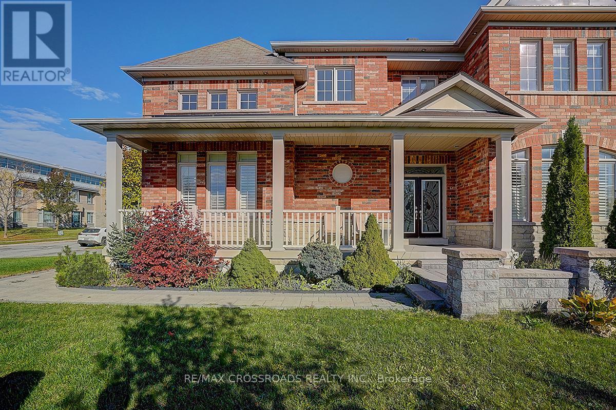 619 Fernbank Road, Newmarket, Ontario  L3X 3E4 - Photo 3 - N12467361