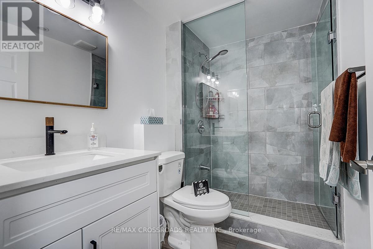 619 Fernbank Road, Newmarket, Ontario  L3X 3E4 - Photo 45 - N12467361