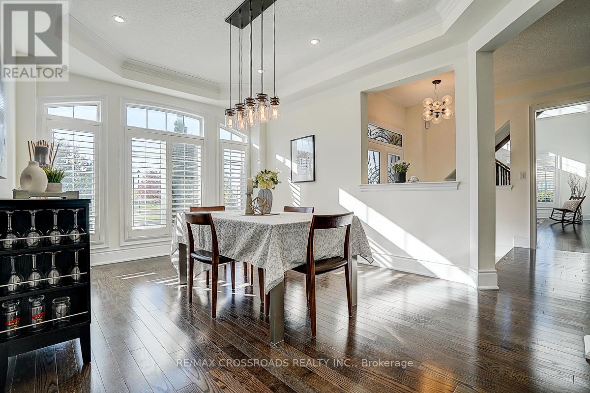 619 Fernbank Road, Newmarket, Ontario  L3X 3E4 - Photo 9 - N12467361