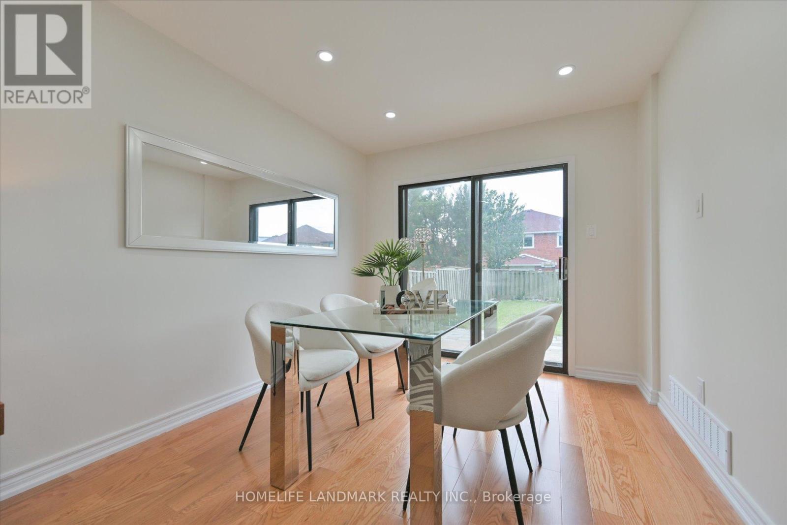 208 Woodhall Road, Markham, Ontario  L3S 1N3 - Photo 10 - N12467366