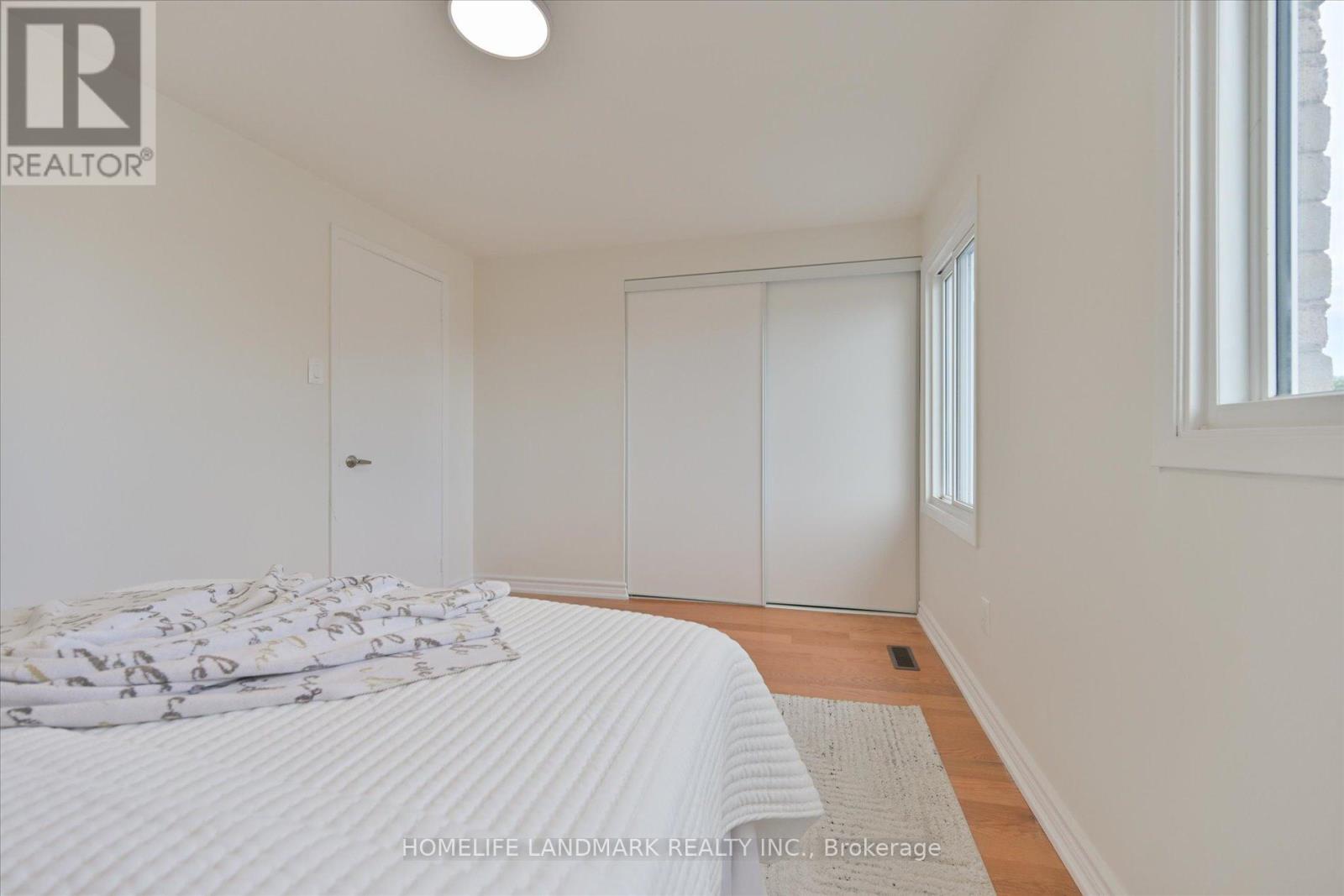 208 Woodhall Road, Markham, Ontario  L3S 1N3 - Photo 20 - N12467366