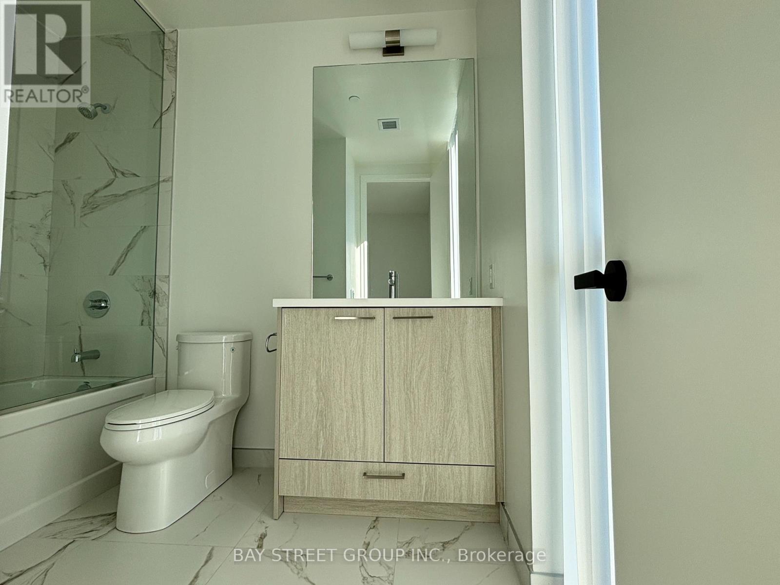 4612 - 28 Interchange Way, Vaughan, Ontario  L4K 0P8 - Photo 22 - N12467368