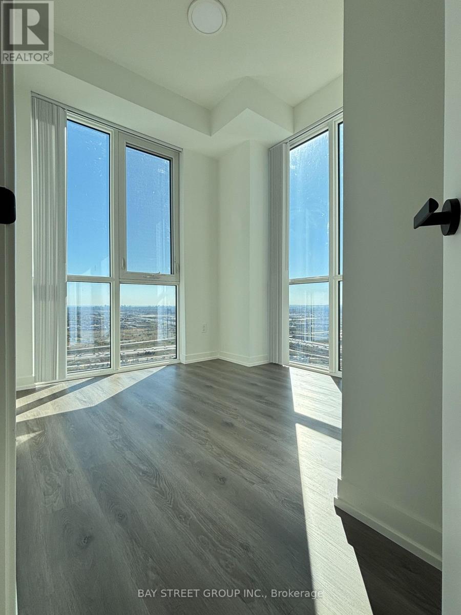4612 - 28 Interchange Way, Vaughan, Ontario  L4K 0P8 - Photo 24 - N12467368