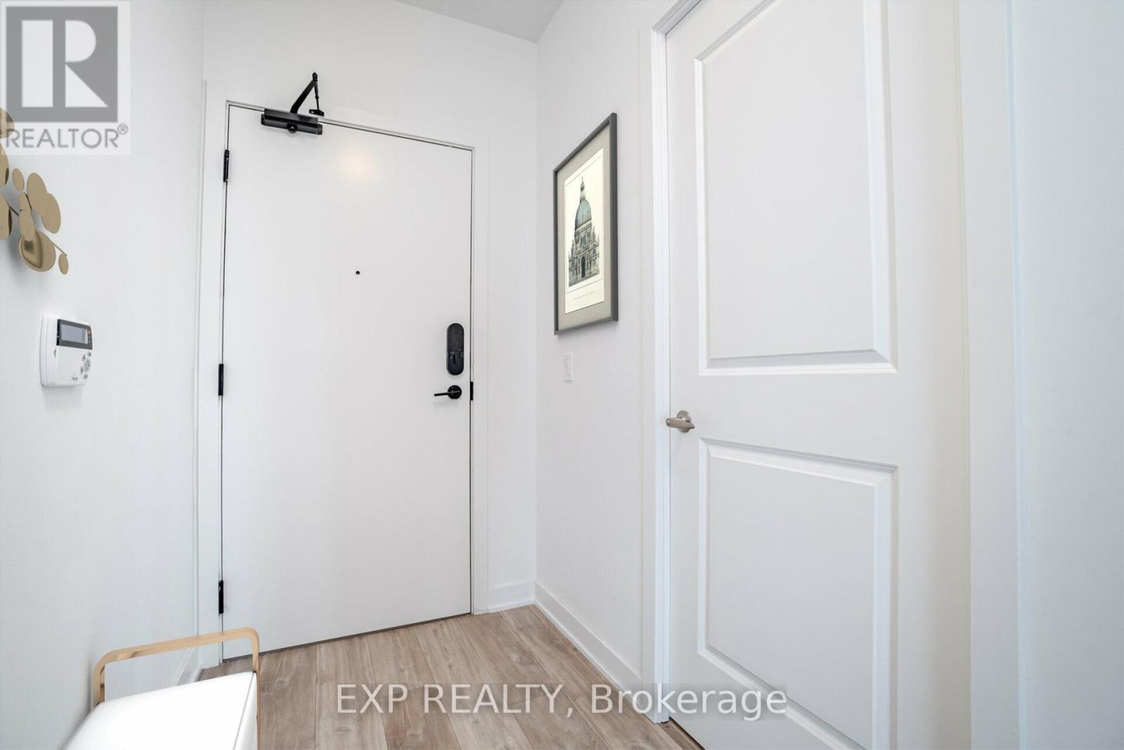 1707 - 4675 Metcalfe Avenue, Mississauga, Ontario  L5M 0Z7 - Photo 9 - W12467363