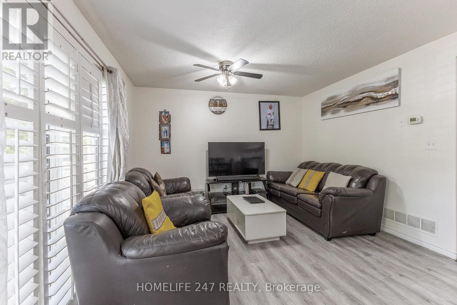 5 - 31 Schroder Crescent, Guelph, Ontario  N1E 7M6 - Photo 8 - X12467364