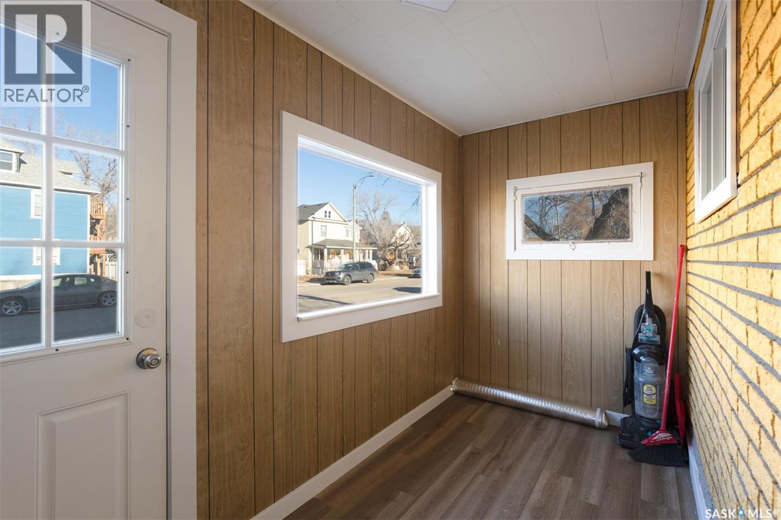 375 Fairford Street W, Moose Jaw, Saskatchewan  S6H 1V8 - Photo 2 - SK020913