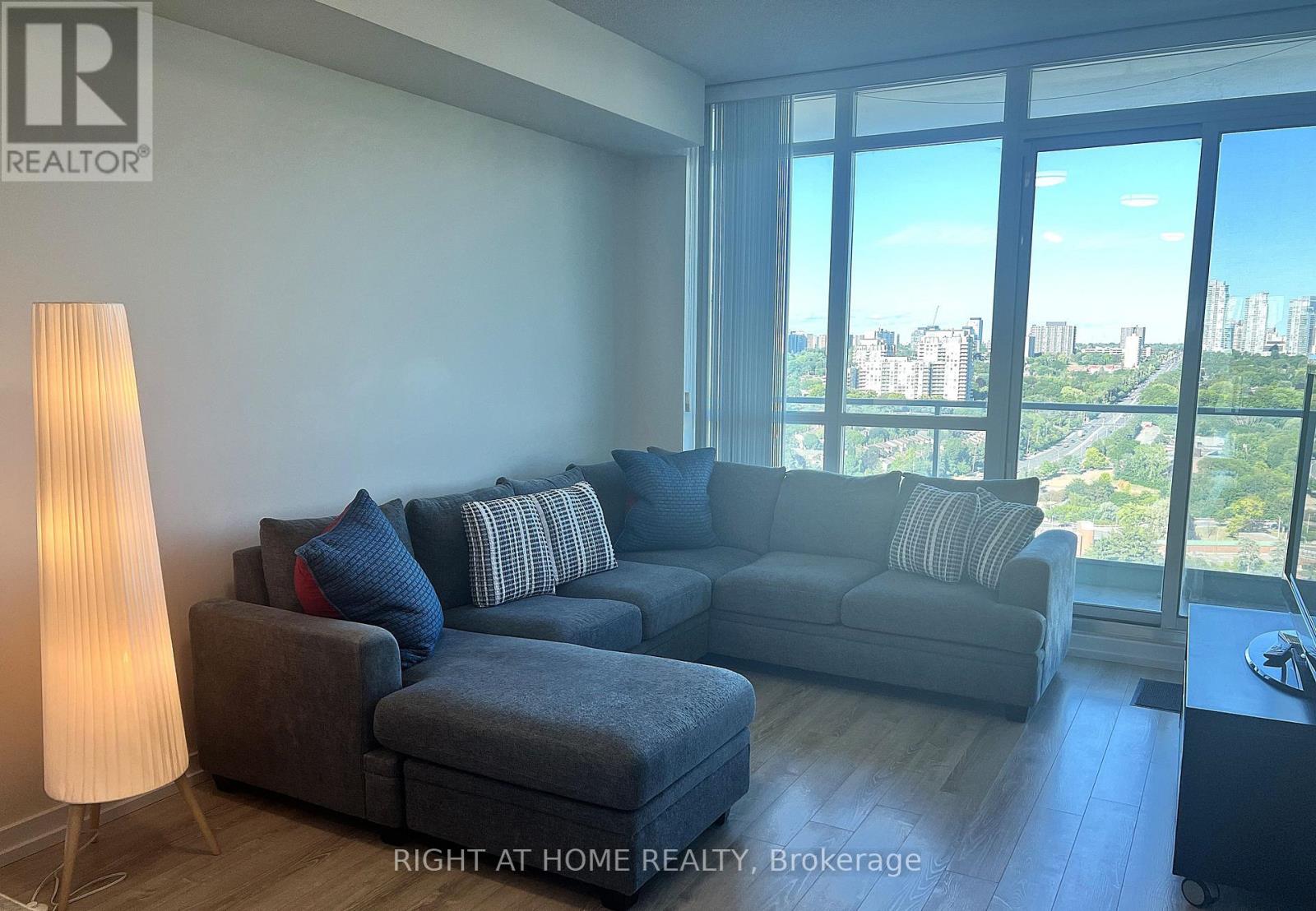 2101 - 33 Singer Court, Toronto, Ontario  M2K 0B4 - Photo 10 - C12467382