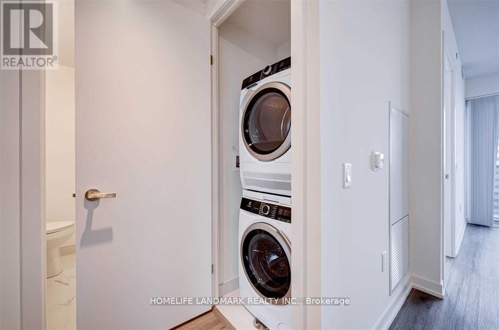 2706 - 138 Downes Street, Toronto, Ontario  M5E 0E4 - Photo 18 - C12467387
