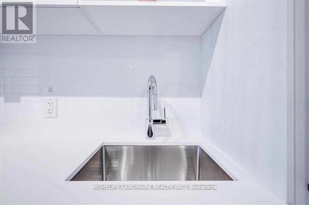 2706 - 138 Downes Street, Toronto, Ontario  M5E 0E4 - Photo 9 - C12467387