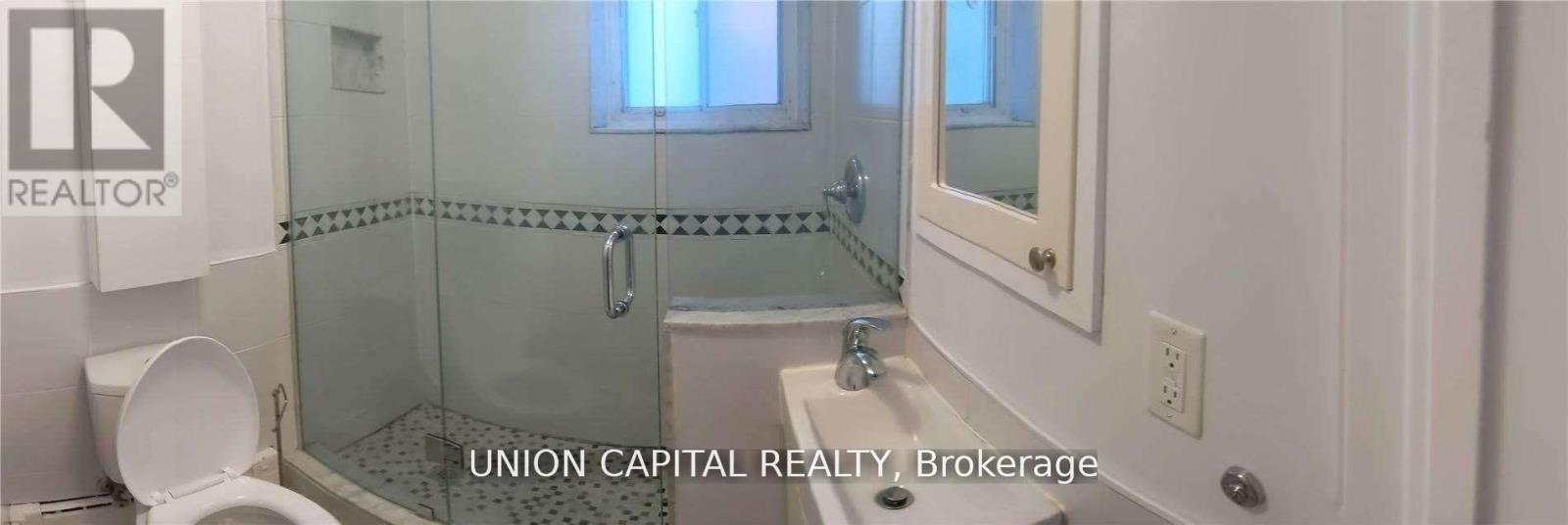 4 Rowley Avenue, Toronto, Ontario  M4P 2S8 - Photo 5 - C12467389