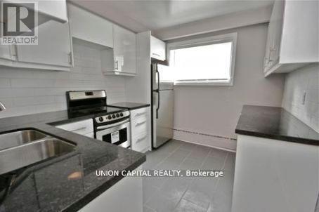4 Rowley Avenue, Toronto, Ontario  M4P 2S8 - Photo 8 - C12467389