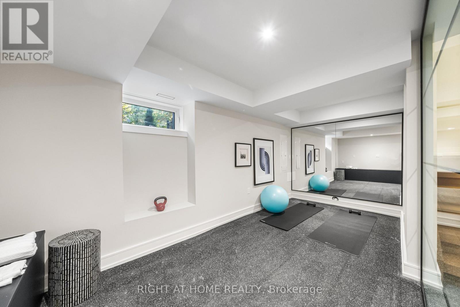 98 Dixon Avenue, Toronto, Ontario  M4L 1N7 - Photo 37 - E12467383