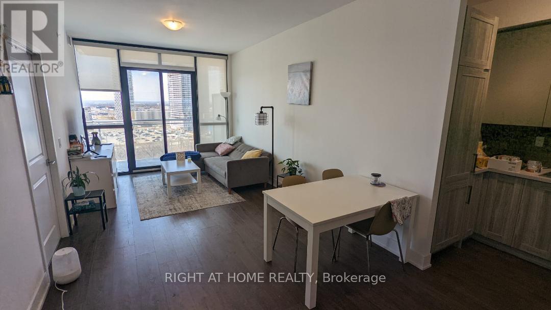 1304 - 2916 Highway 7 Highway W, Vaughan, Ontario  L4K 0K5 - Photo 7 - N12467375