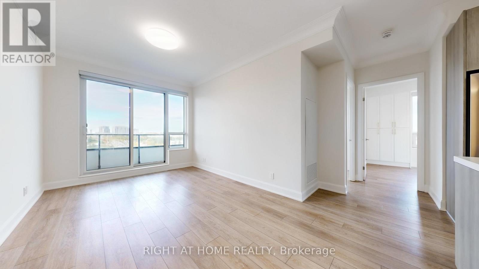 807 - 38 Water Walk Drive, Markham, Ontario  L3R 6M8 - Photo 4 - N12467385