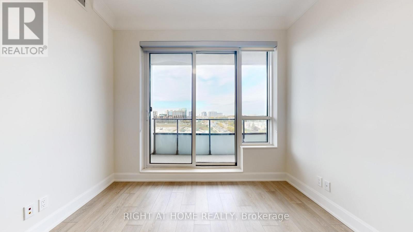 807 - 38 Water Walk Drive, Markham, Ontario  L3R 6M8 - Photo 7 - N12467385