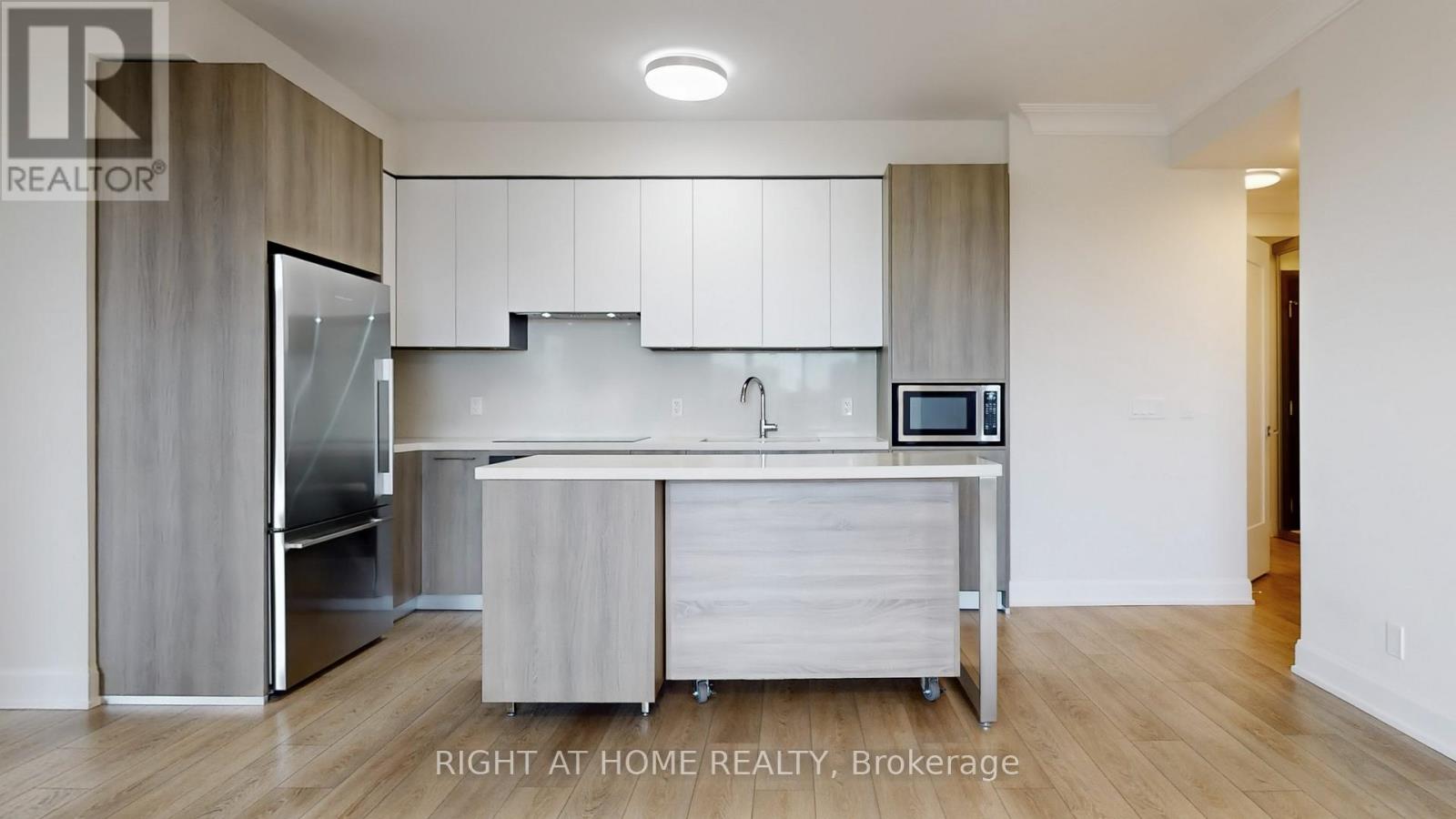 807 - 38 Water Walk Drive, Markham, Ontario  L3R 6M8 - Photo 8 - N12467385