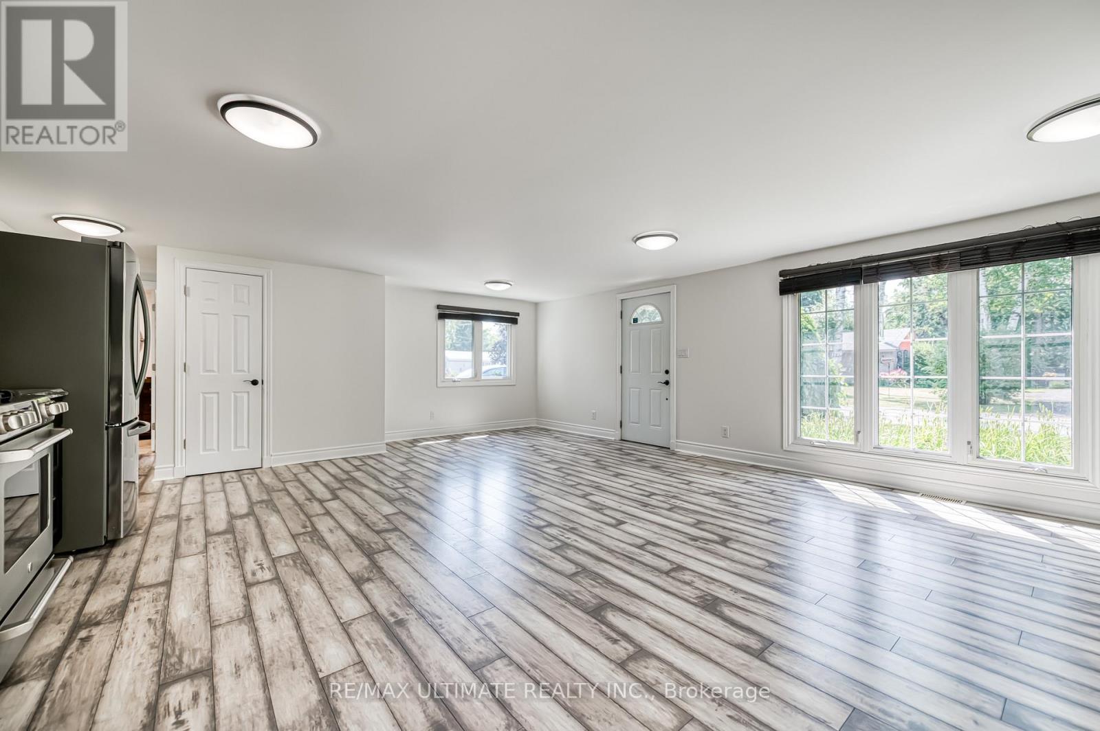 760 Florence Road, Innisfil, Ontario  L9S 2E2 - Photo 9 - N12467390