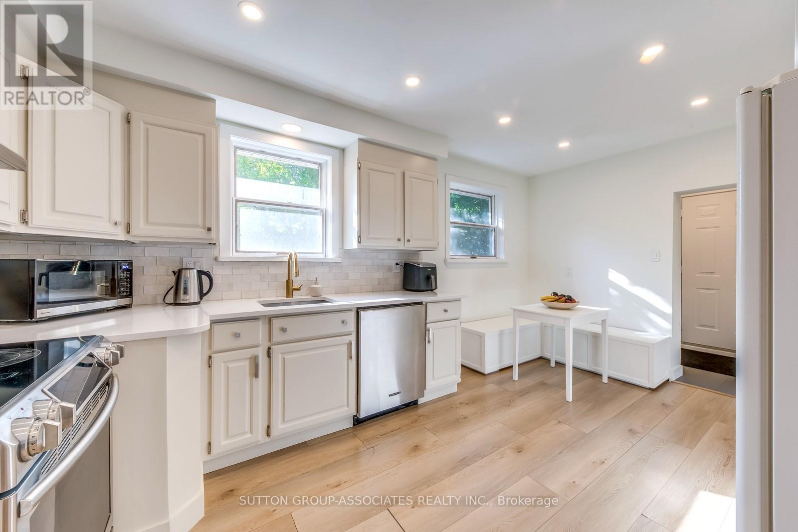 1 Laurentide Avenue, Aurora, Ontario  L4G 3B3 - Photo 11 - N12467392