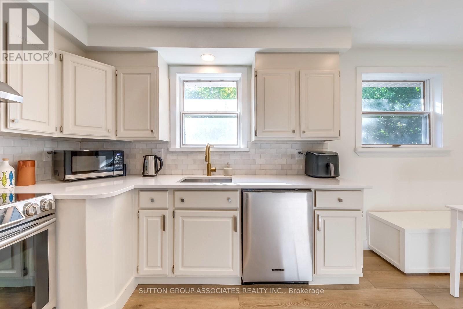 1 Laurentide Avenue, Aurora, Ontario  L4G 3B3 - Photo 12 - N12467392