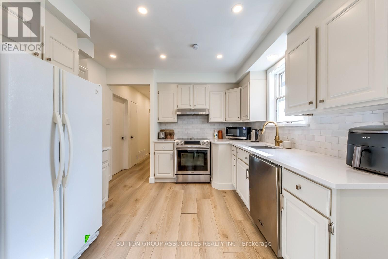 1 Laurentide Avenue, Aurora, Ontario  L4G 3B3 - Photo 9 - N12467392