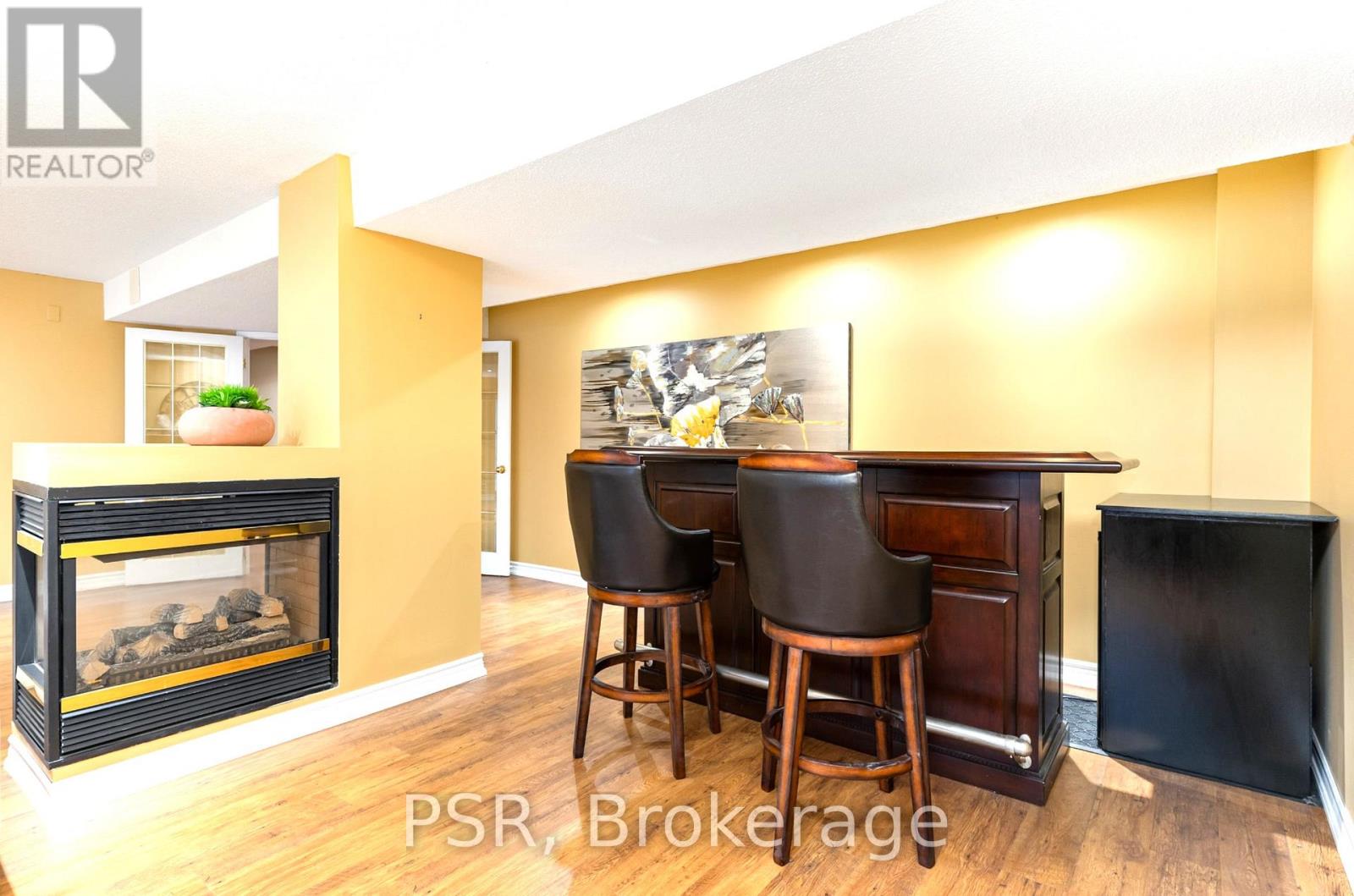 17 - 1010 Cristina Court, Mississauga, Ontario  L5J 4T7 - Photo 19 - W12467372