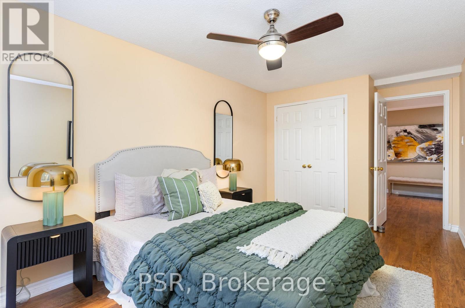 17 - 1010 Cristina Court, Mississauga, Ontario  L5J 4T7 - Photo 21 - W12467372