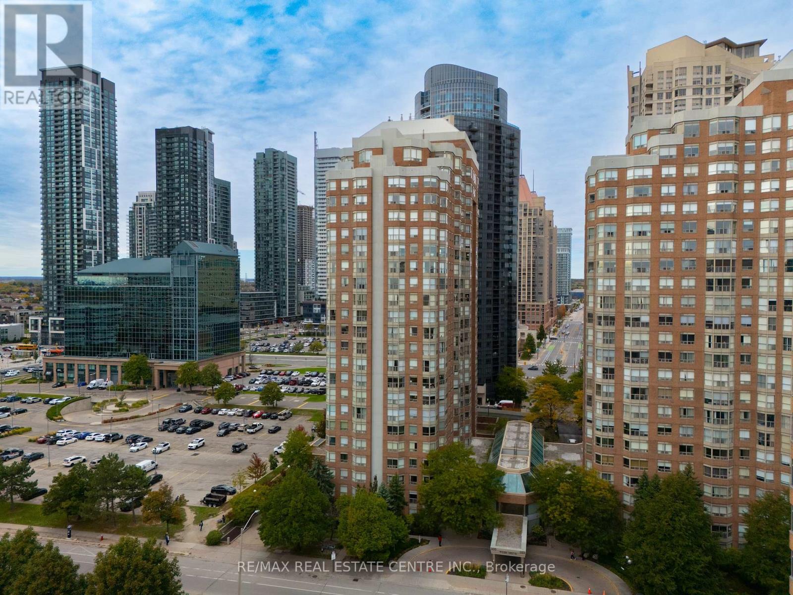 702 - 335 WEBB DRIVE, Mississauga, Ontario