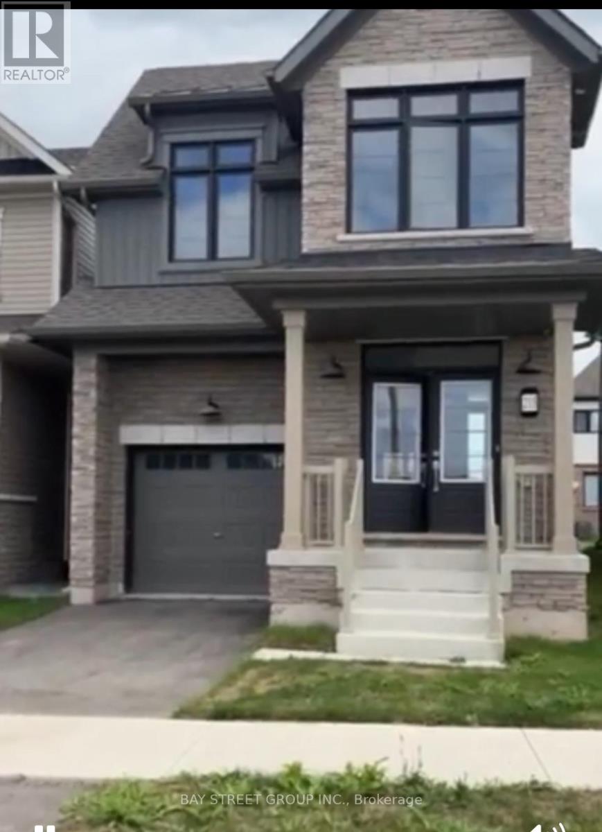 215 AVIRON CRESCENT, Welland, Ontario