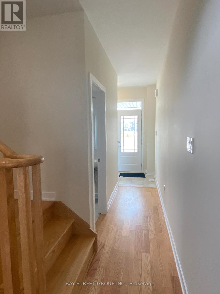 215 Aviron Crescent, Welland, Ontario  L3B 0M5 - Photo 25 - X12467374