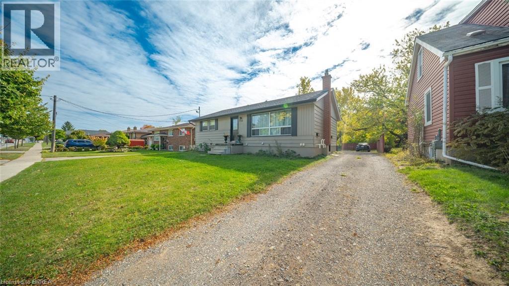 138 Henry Street Unit# Lower, Brantford, Ontario  N3S 5C7 - Photo 2 - 40778487