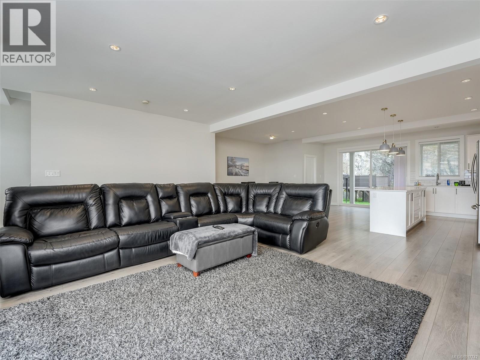 7024 Brailsford Pl, Sooke, British Columbia  V9Z 1J7 - Photo 5 - 1017742