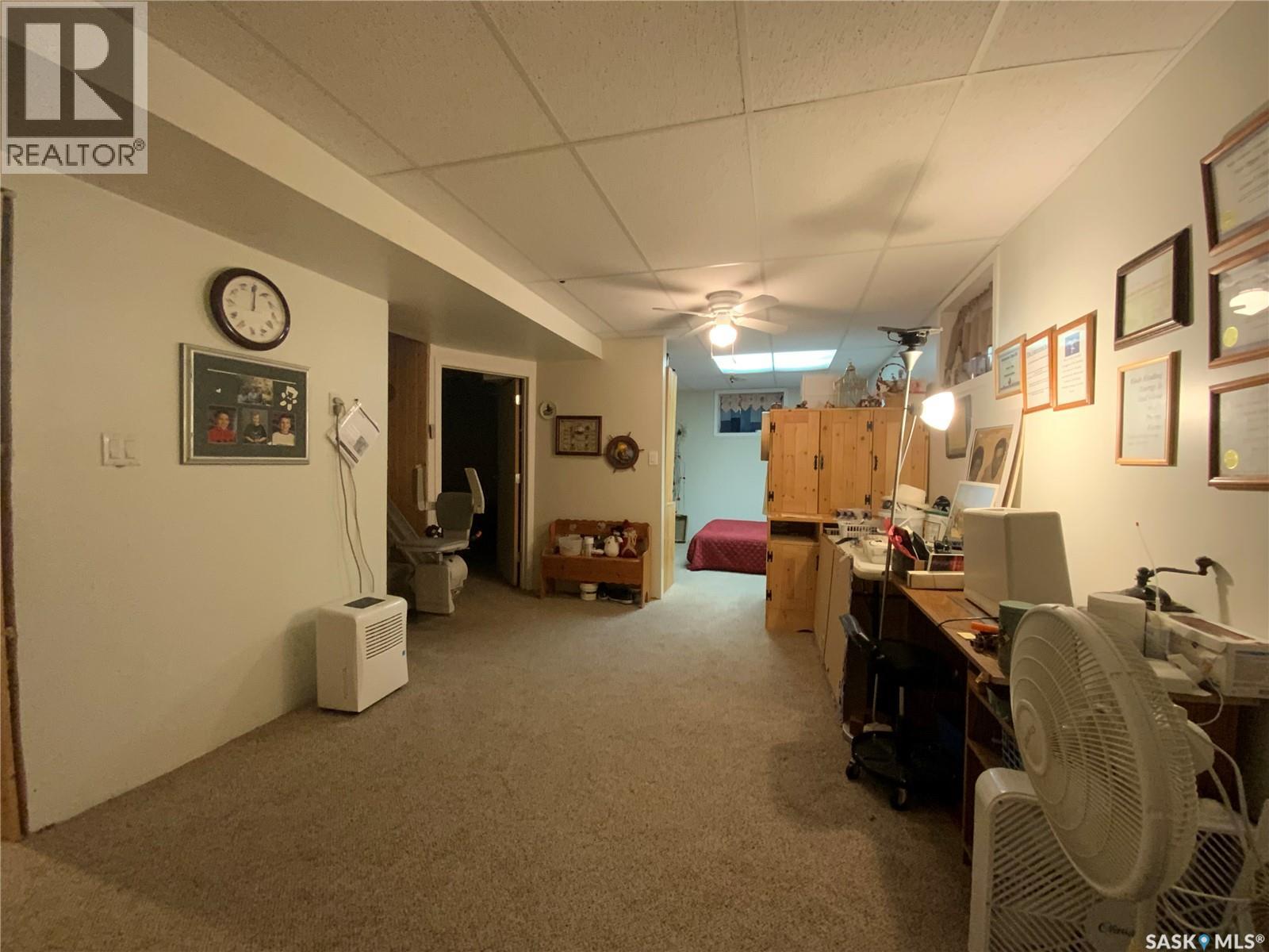 319 Simpson Street, Outlook, Saskatchewan  S0L 2N0 - Photo 18 - SK020938
