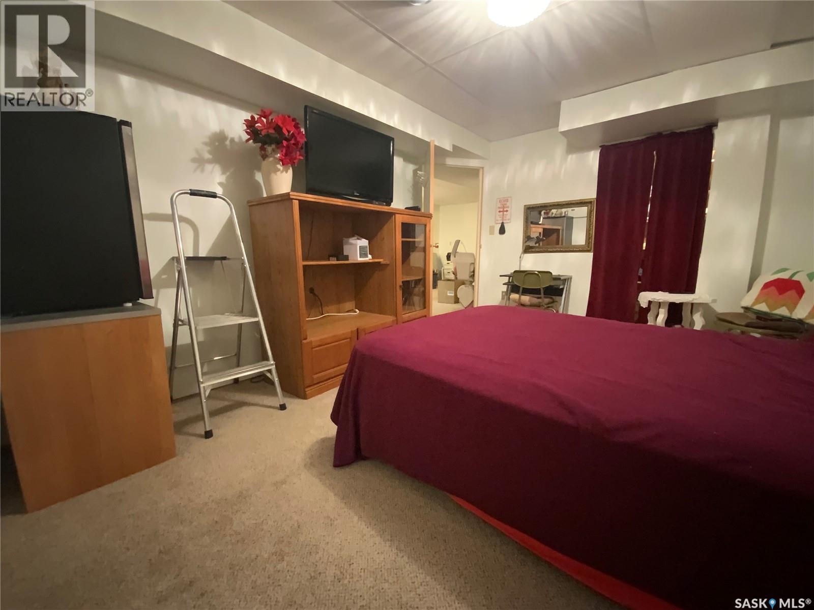 319 Simpson Street, Outlook, Saskatchewan  S0L 2N0 - Photo 21 - SK020938