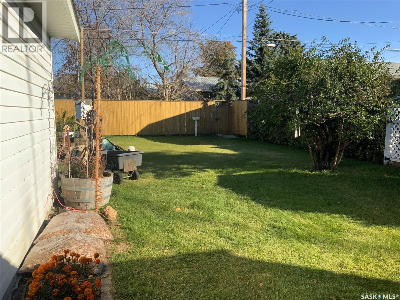 319 Simpson Street, Outlook, Saskatchewan  S0L 2N0 - Photo 31 - SK020938
