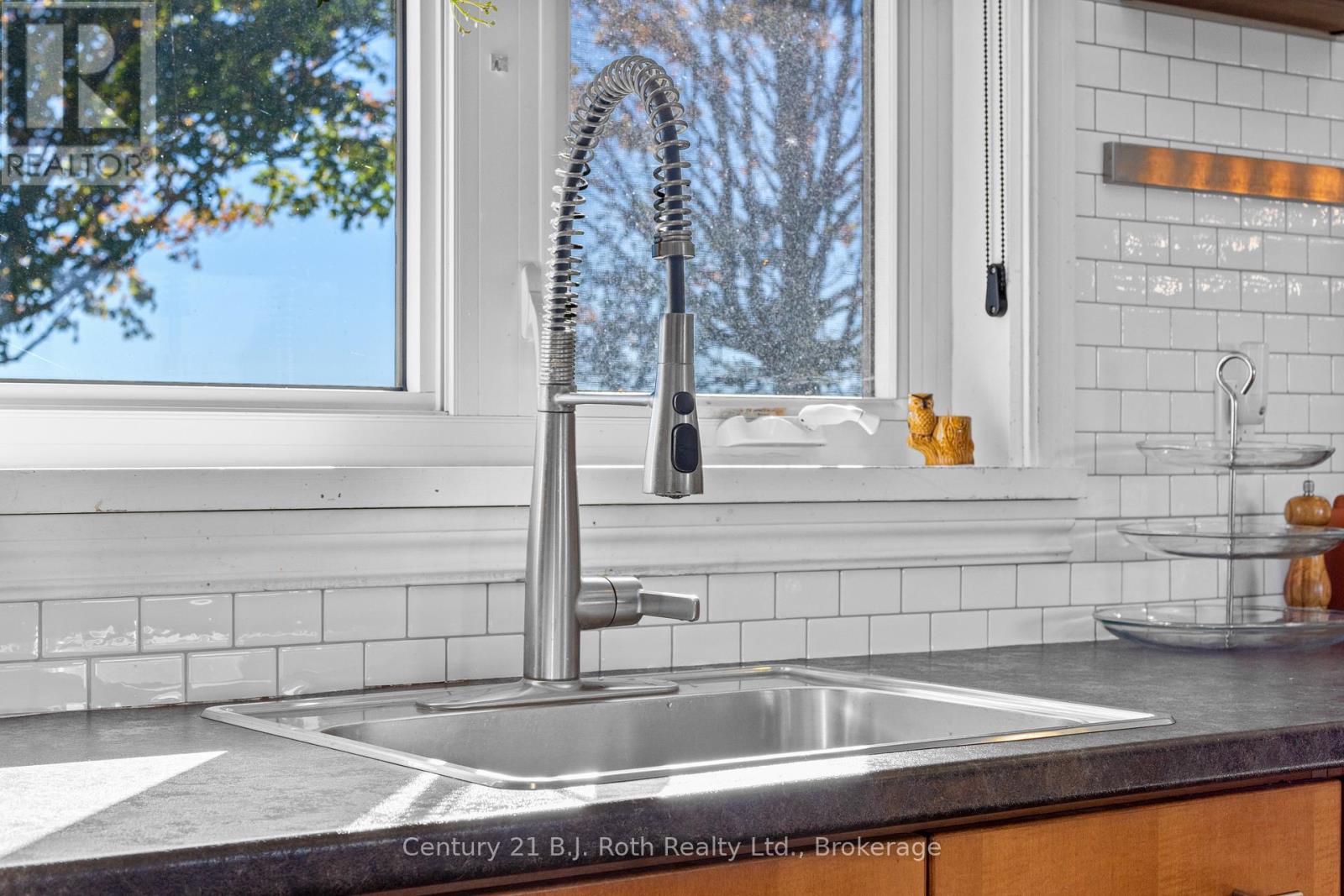 21388 Grey Rd 16, Chatsworth, Ontario  N0H 2N0 - Photo 11 - X12467442