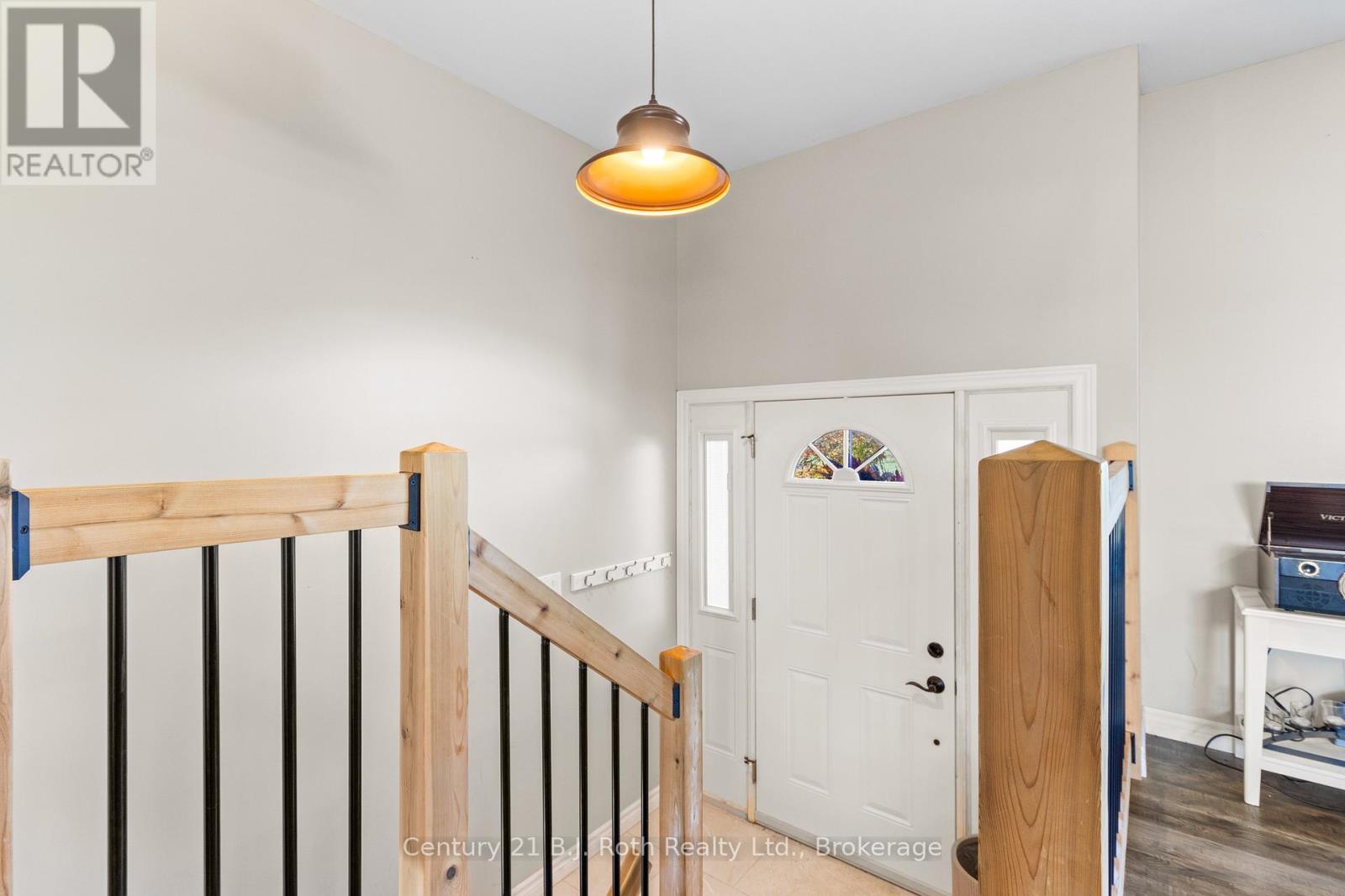 21388 Grey Rd 16, Chatsworth, Ontario  N0H 2N0 - Photo 3 - X12467442