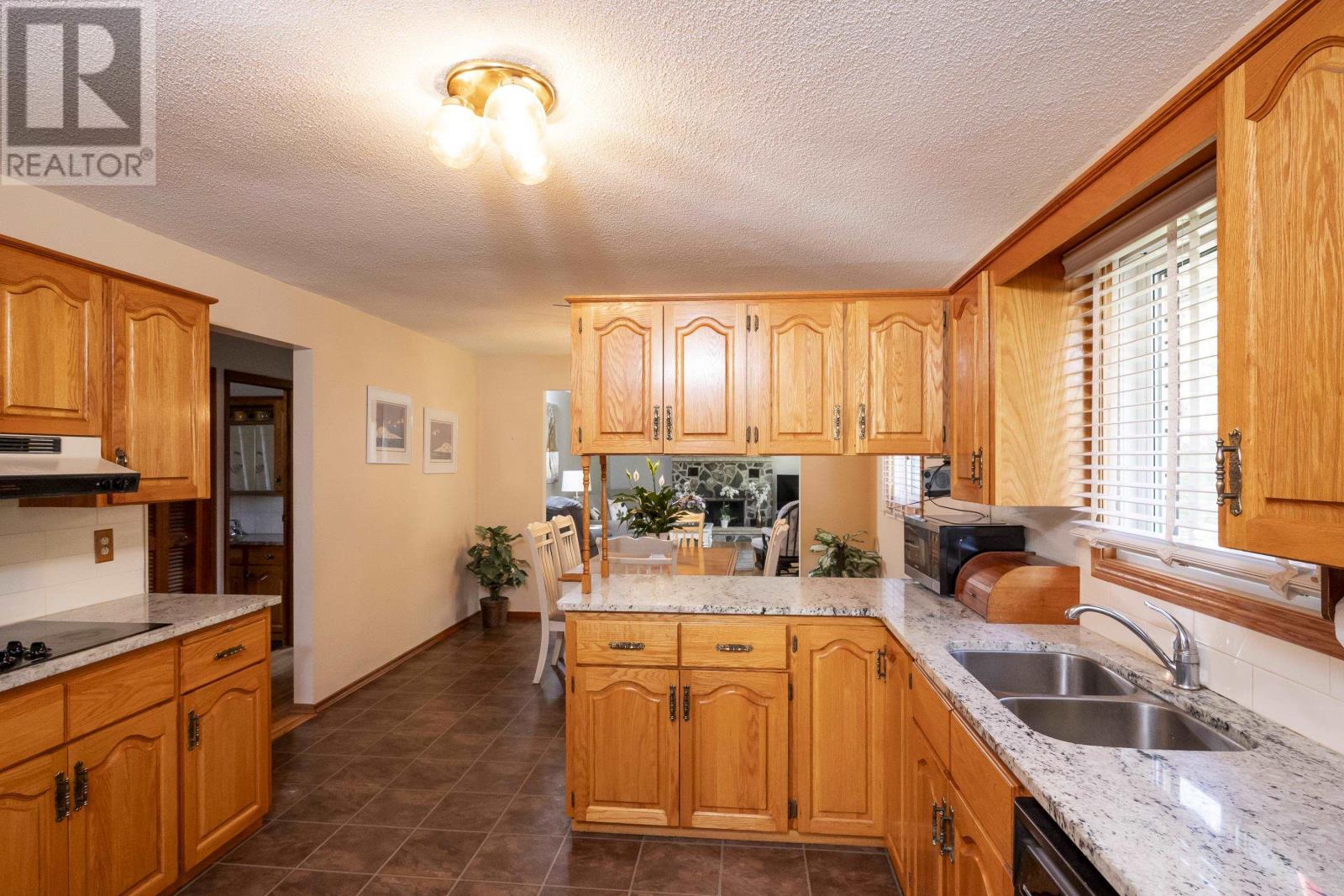 540 Hazelwood Dr, Thunder Bay, Ontario  P7G 1Y4 - Photo 10 - TB253223