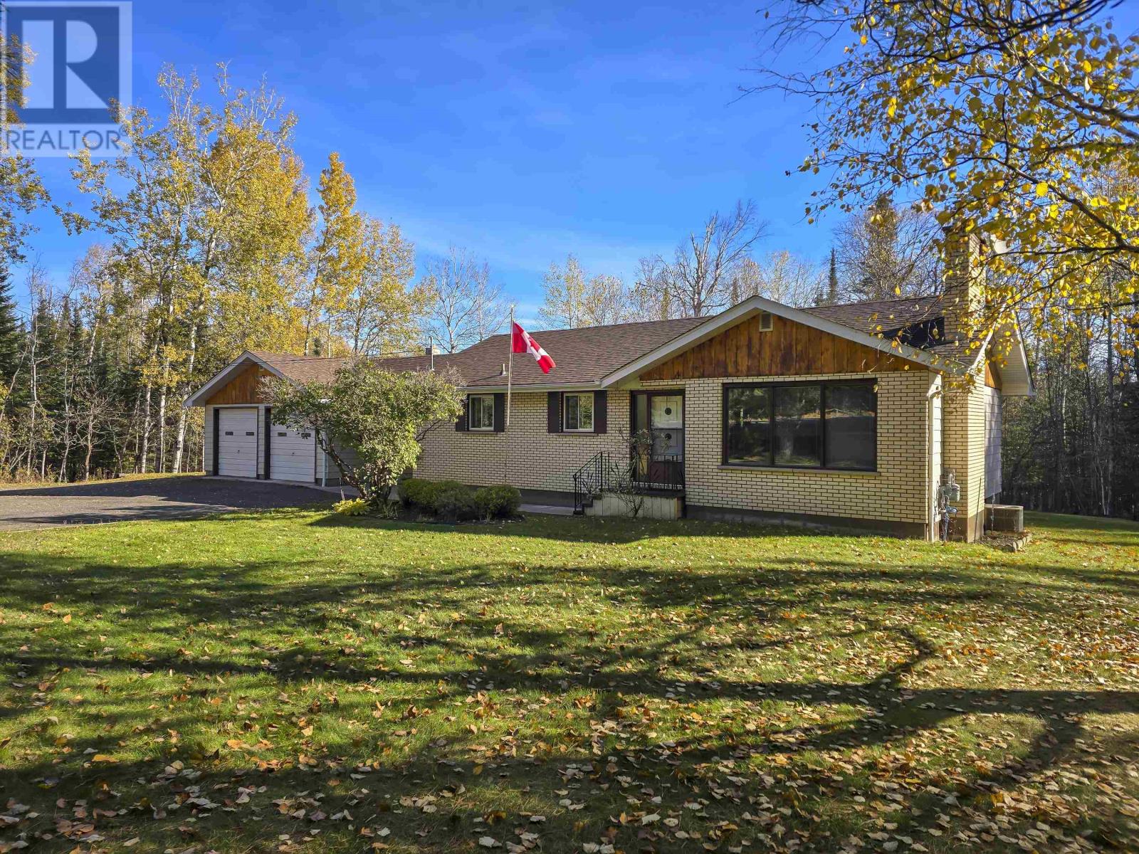540 Hazelwood Dr, Thunder Bay, Ontario  P7G 1Y4 - Photo 1 - TB253223
